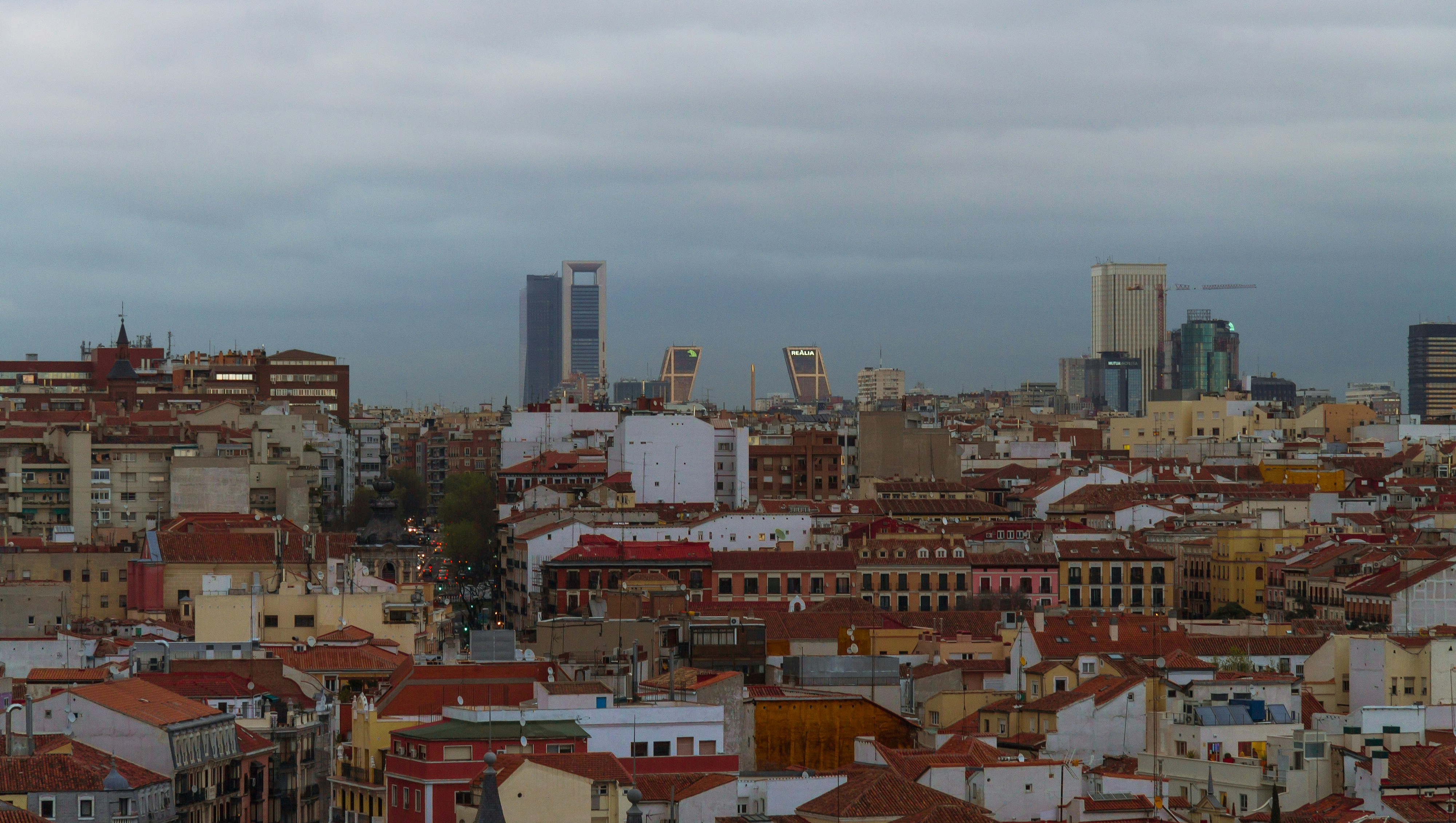 Abrir una Empresa en Estados Unidos desde España: La Visa E-2, el EB-5 y el Momento que Vive España Ahora